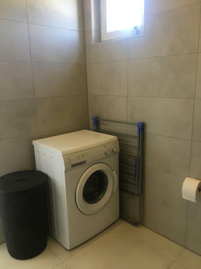 Apartment Grey ポレッチ エクステリア 写真