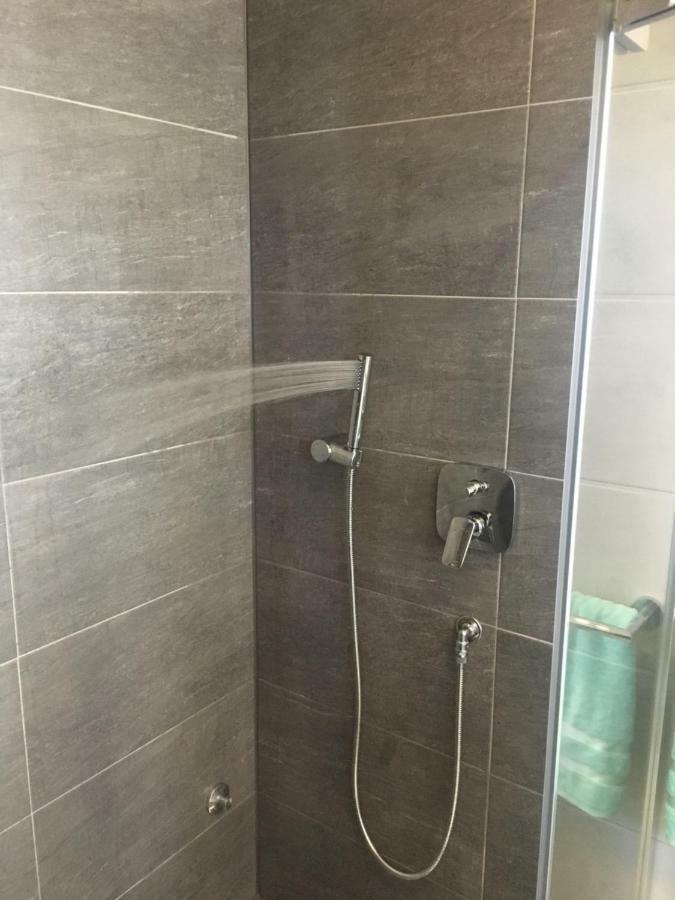 Apartment Grey ポレッチ エクステリア 写真