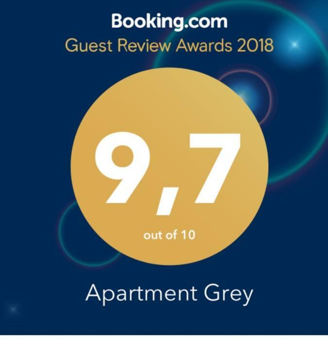 Apartment Grey ポレッチ エクステリア 写真